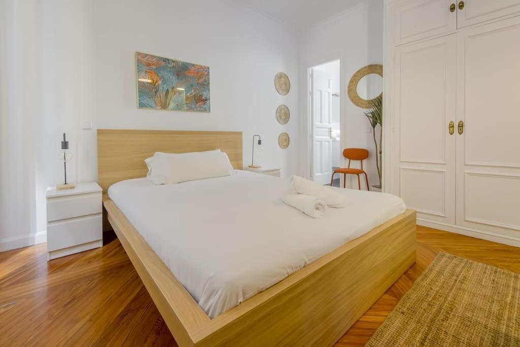 Petite E Chic Loft Para 3 En El Corazon De Madrid Eksteriør billede