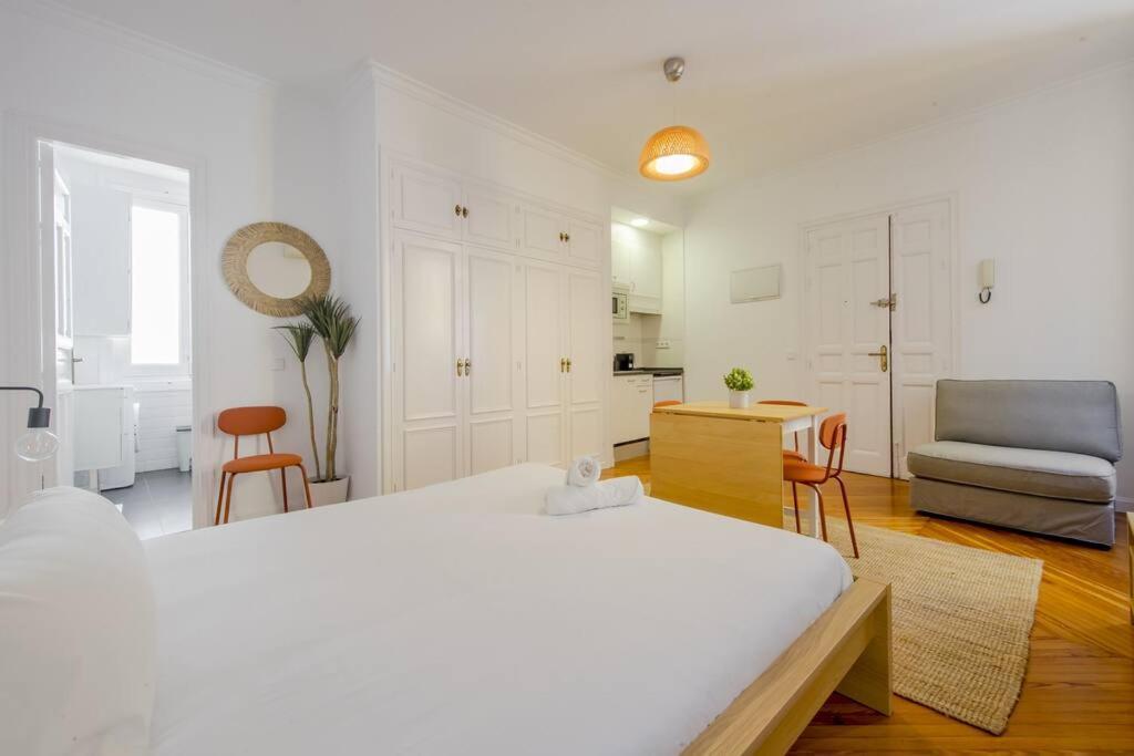 Petite E Chic Loft Para 3 En El Corazon De Madrid Eksteriør billede