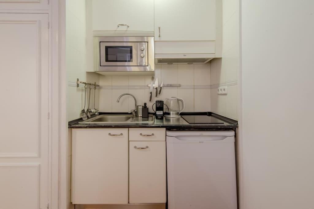Petite E Chic Loft Para 3 En El Corazon De Madrid Eksteriør billede