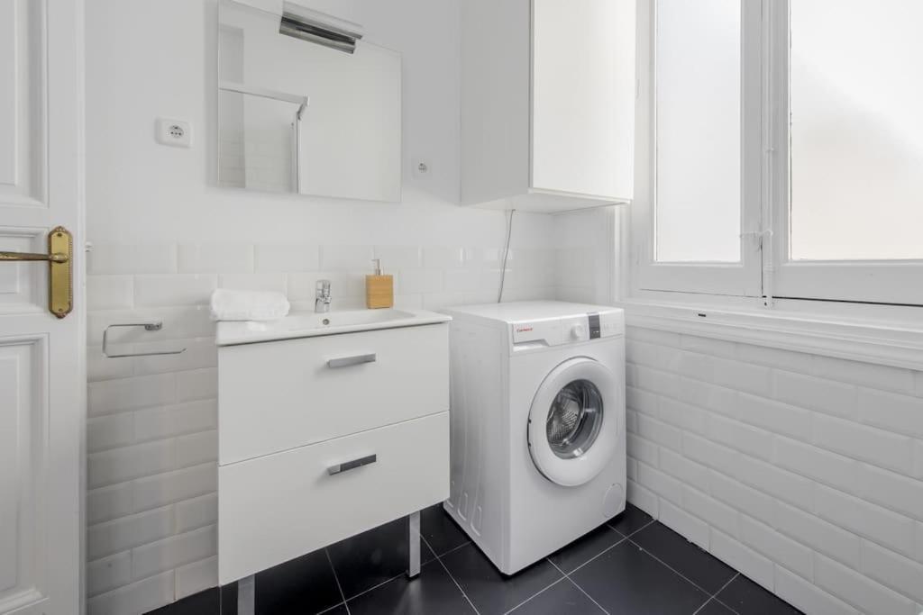 Petite E Chic Loft Para 3 En El Corazon De Madrid Eksteriør billede